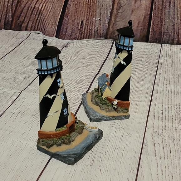 Lighthouse Bookends - Picture 2 of 5